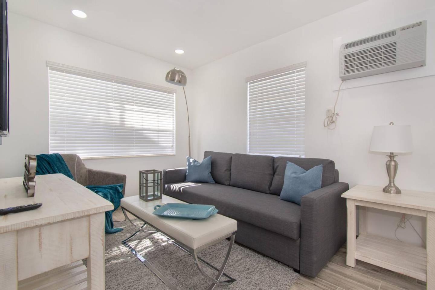 Trendy 1Br W Parking Space & Walk To The Beach #8 Голливуд Экстерьер фото