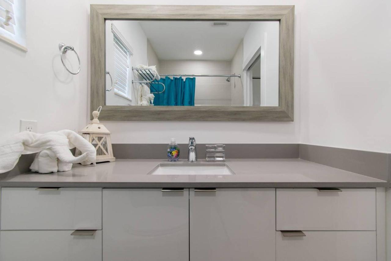 Trendy 1Br W Parking Space & Walk To The Beach #8 Голливуд Экстерьер фото